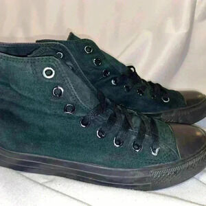 Converse All Star Chuck Taylor High-Top Sneakers Size 7
